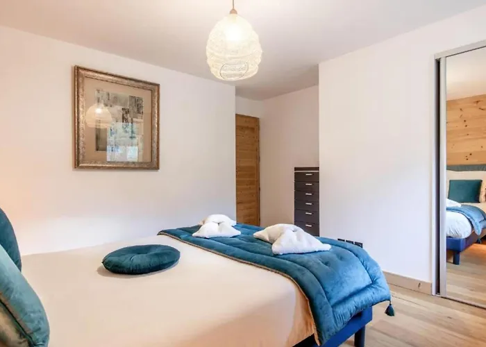 Bright Ideal In For 4 * Les Houches